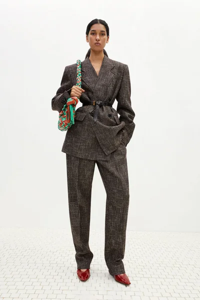 Look 48